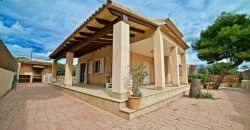 Chalet en Cala Llombards con una excelente ubicación