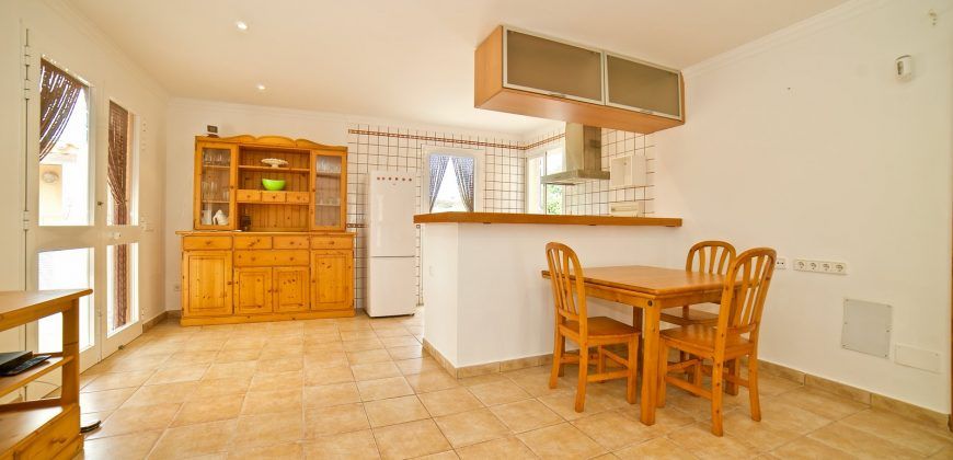 Chalet en Cala Llombards con una excelente ubicación