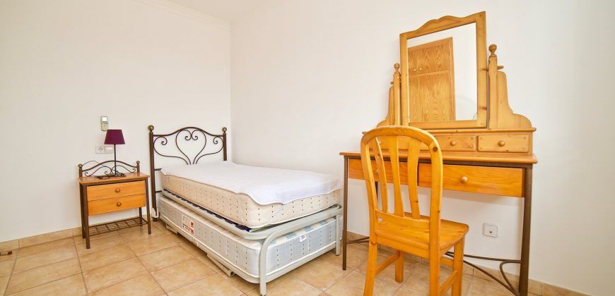 Chalet en Cala Llombards con una excelente ubicación