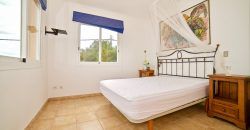 Chalet en Cala Llombards con una excelente ubicación