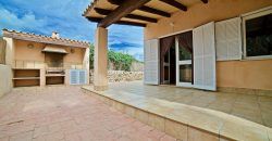 Chalet en Cala Llombards con una excelente ubicación