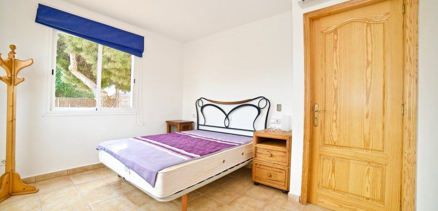 Chalet en Cala Llombards con una excelente ubicación