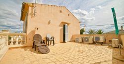 Chalet en Cala Llombards con una excelente ubicación