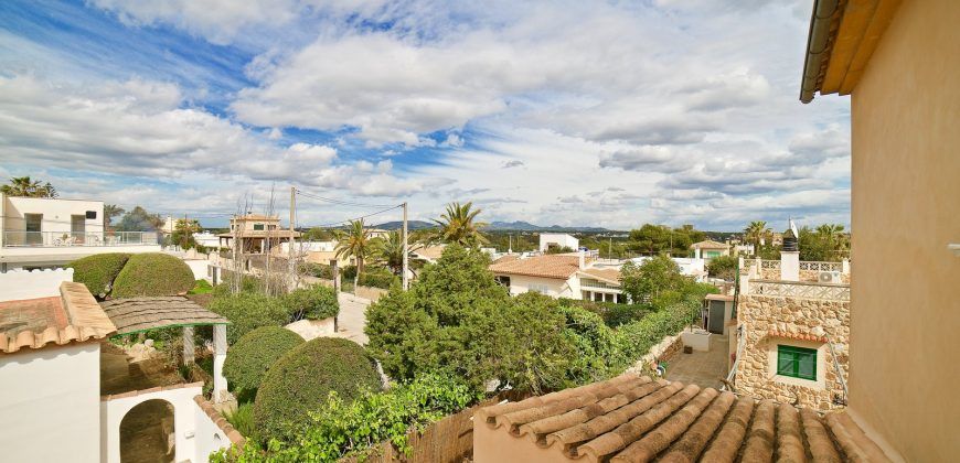 Chalet en Cala Llombards con una excelente ubicación