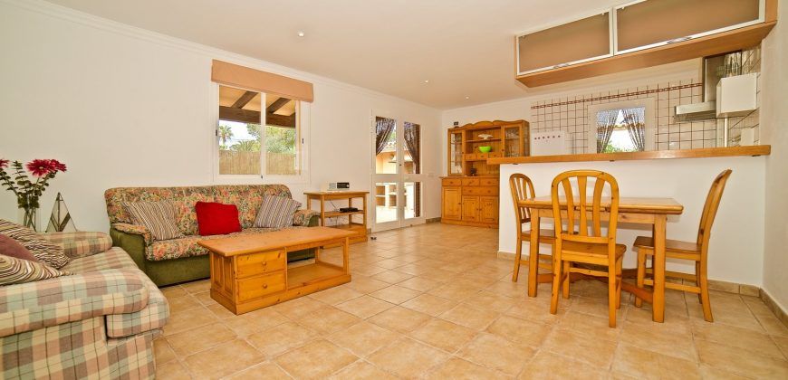 Chalet en Cala Llombards con una excelente ubicación