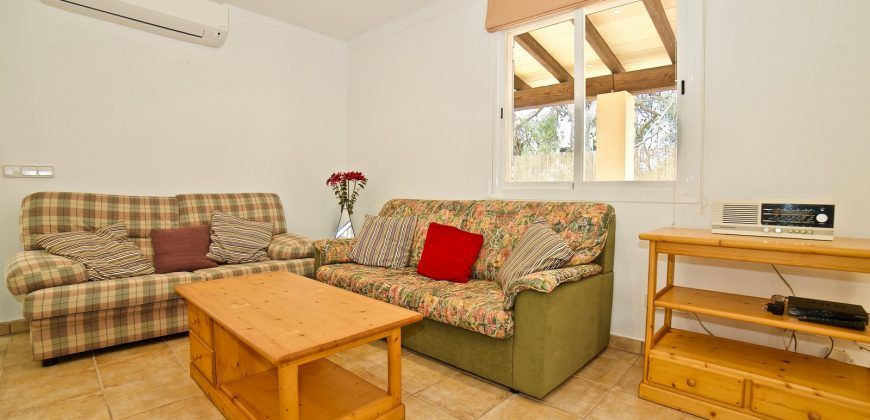 Chalet en Cala Llombards con una excelente ubicación
