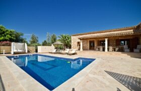 Country House with Pool for Rent Near Campos, Mallorca