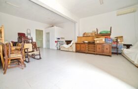 Commercial Space for Rent in Ses Salines, 122 m²