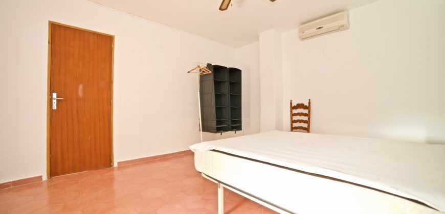 Casa con amplio jardín en Ses Salines