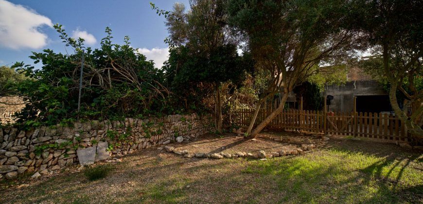 Casa con amplio jardín en Ses Salines