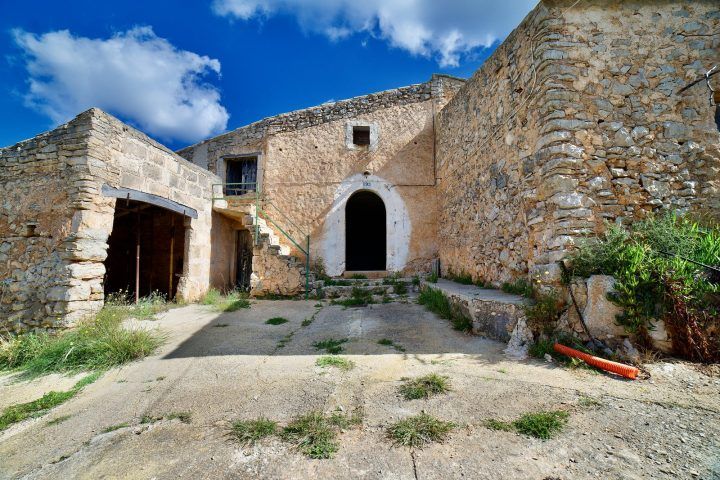Finca zu verkaufen in der Nähe von Es Carritxó