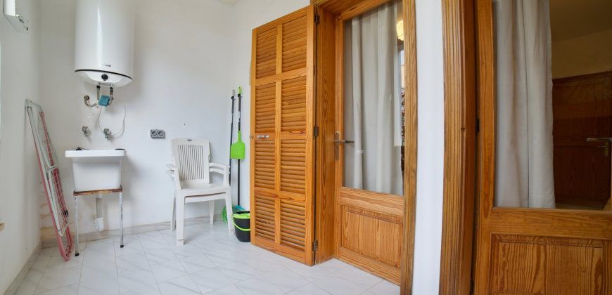 Amplia planta baja con terrazas junto a la playa en Colonia de Sant Jordi