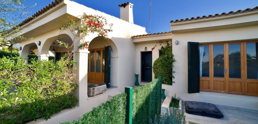 Chalet con piscina en alquiler en Cala Anguila