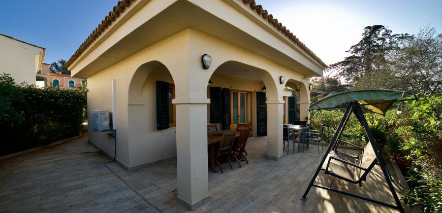 Chalet con piscina en alquiler en Cala Anguila