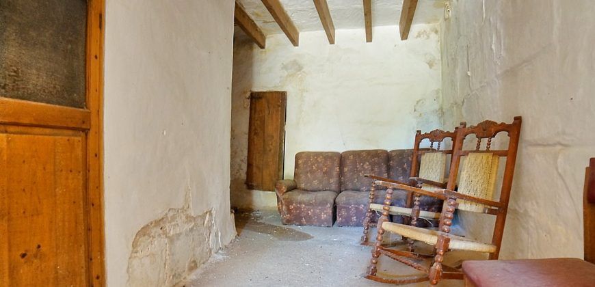 Casa de campo a renovar en venta en Ses Salines