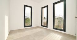 Impecable casa de pueblo reformada con jardín y piscina en Santanyí