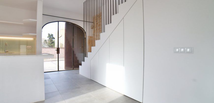 Impecable casa de pueblo reformada con jardín y piscina en Santanyí