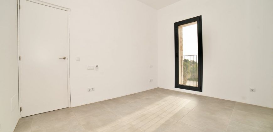Impecable casa de pueblo reformada con jardín y piscina en Santanyí