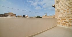 Impecable casa de pueblo reformada con jardín y piscina en Santanyí