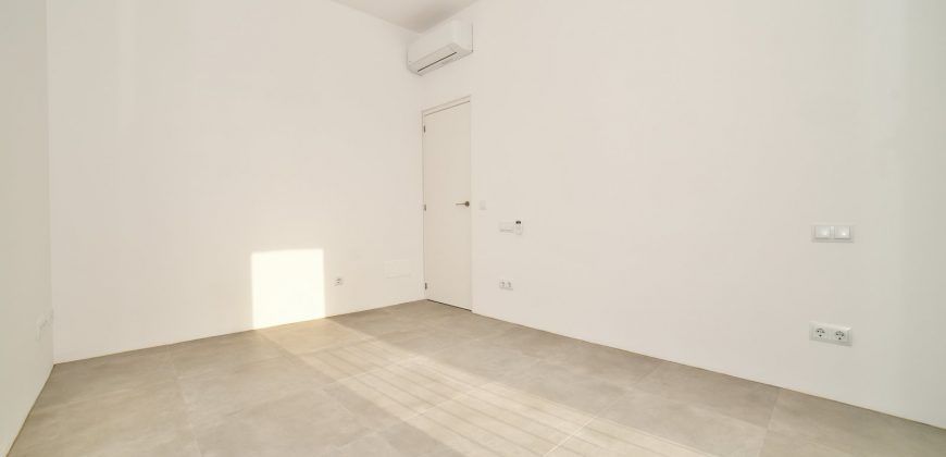 Impecable casa de pueblo reformada con jardín y piscina en Santanyí