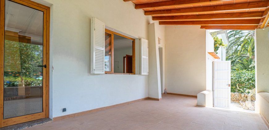 Chalet con piscina en Portopetro