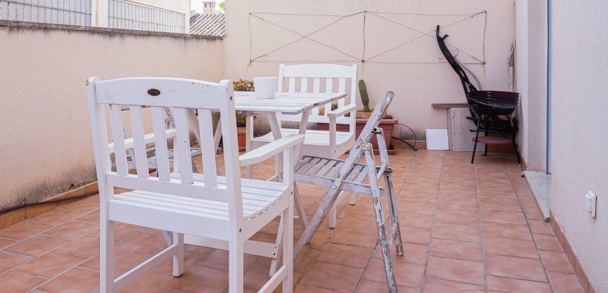 Piso con terraza en Campos