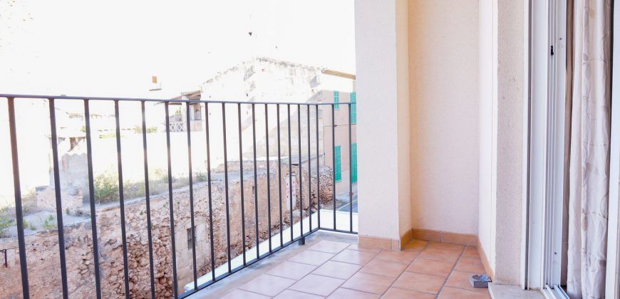 Piso con terraza en Campos
