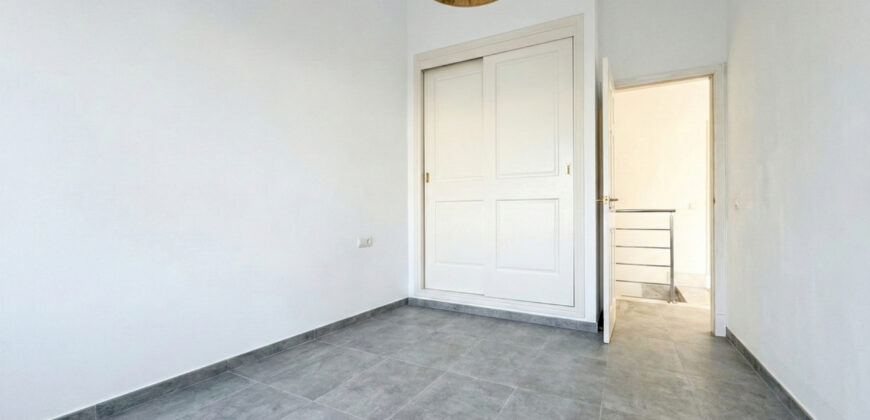 Impecable adosado en alquiler con piscina en Ses Salines