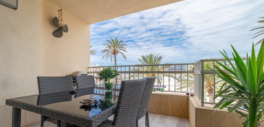 Piso en venta con vistas al mar en Portixol – Molinar