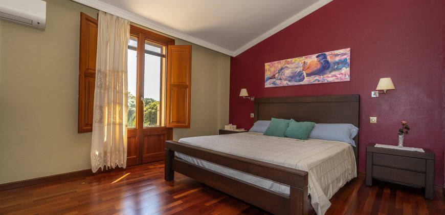 Country house for sale in great location in Ses Salines