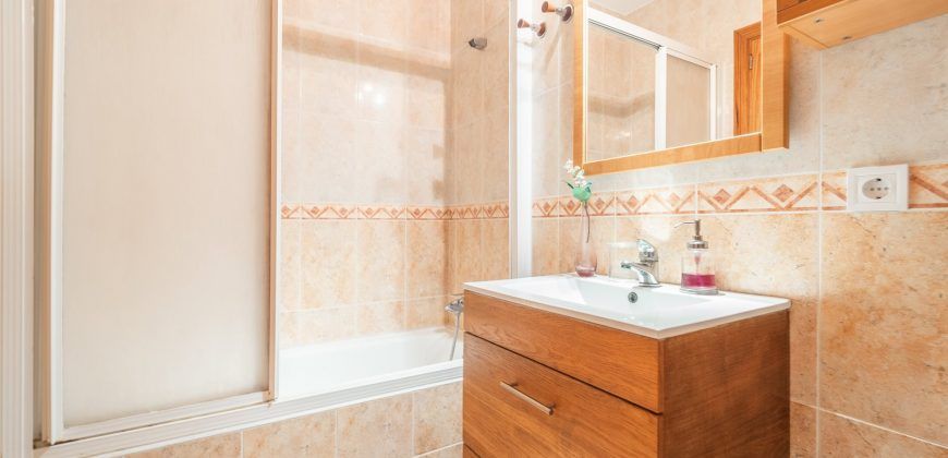 Luminoso piso en venta junto al mar en Colonia de Sant Jordi
