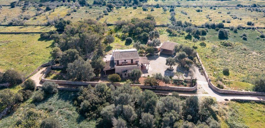 Finca zu vermieten in Es Llombards