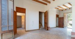 Amplia casa de pueblo en venta en Son Maciá (Manacor)