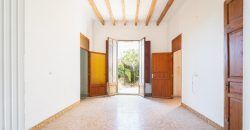 Amplia casa de pueblo en venta en Son Maciá (Manacor)