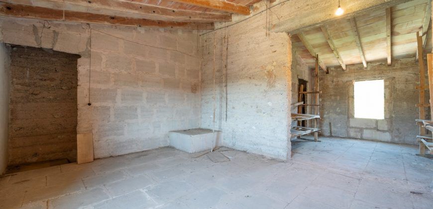 Amplia casa de pueblo en venta en Son Maciá (Manacor)