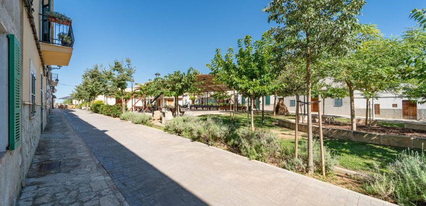 Amplia casa de pueblo en venta en Son Maciá (Manacor)