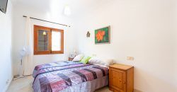 Casa de campo en venta con piscina y casa de invitados en Campos
