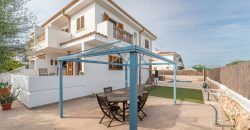 Casa adosada en alquiler con terrazas y piscina en s’Estanyol