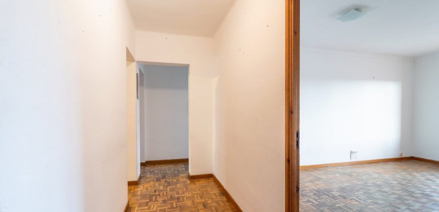 Amplio piso a reformar en venta en Campos con parking
