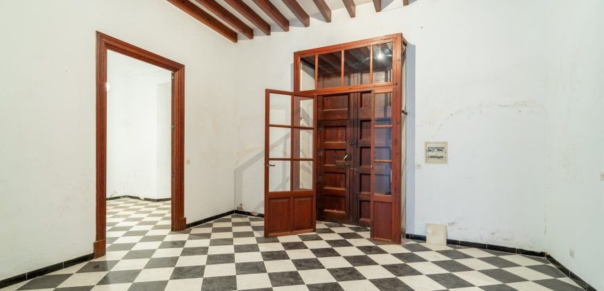 Preciosa casa señorial en venta a reformar en Porreres