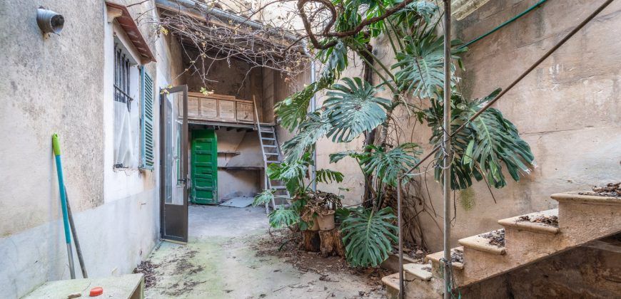 Preciosa casa señorial en venta a reformar en Porreres