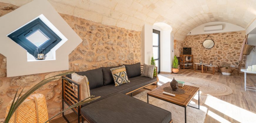 Exclusive home for sale next to Felanitx