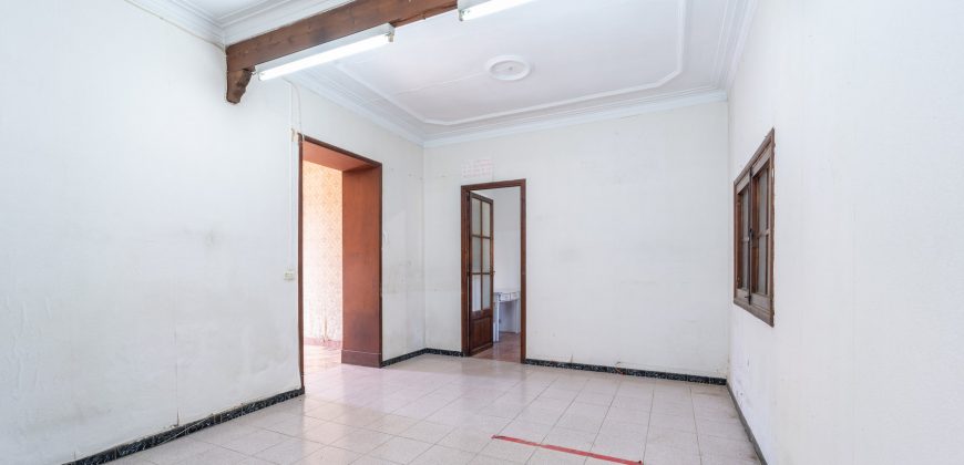 House with garden for sale in Son Sardina