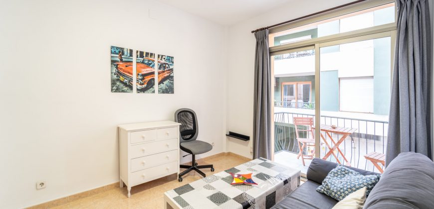 Amplio piso en alquiler en Palma de Mallorca junto a Plaza España