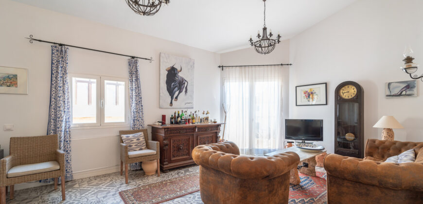 Fully renovated town house for sale in Ses Salines.