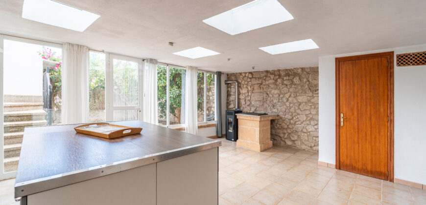 Charming town house to rent in Montuïri