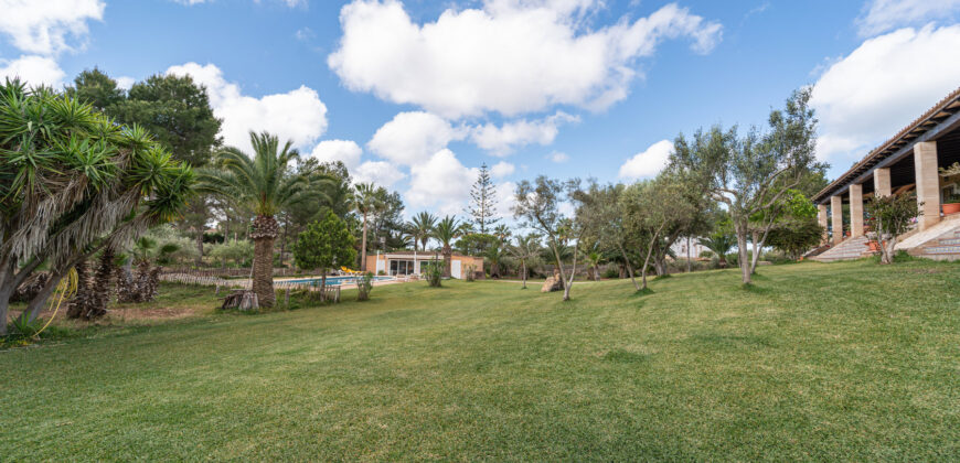 Finca zu verkaufen mit Meerblick und pool in Colonia Sant Jordi