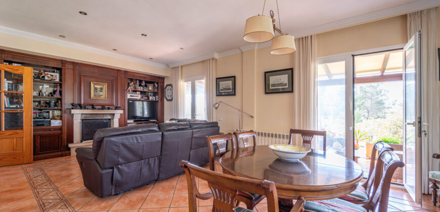 Finca zu verkaufen mit Meerblick und pool in Colonia Sant Jordi