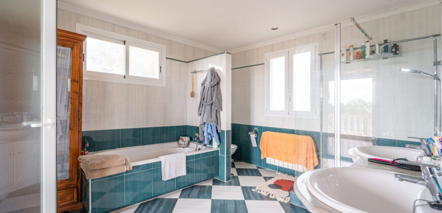 Finca zu verkaufen mit Meerblick und pool in Colonia Sant Jordi