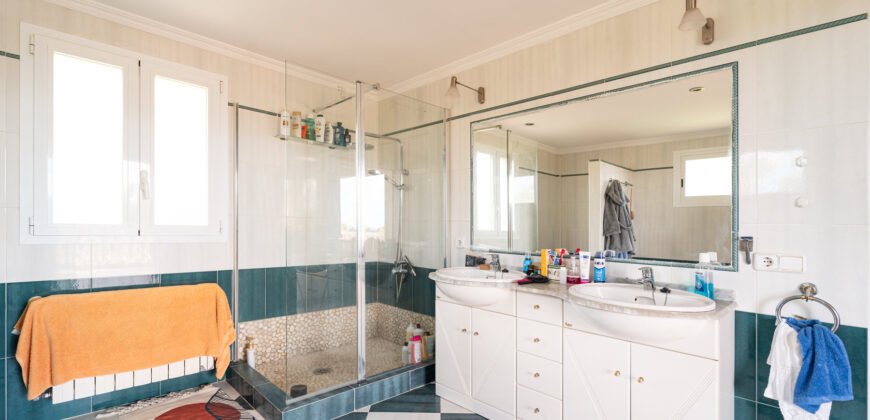 Finca zu verkaufen mit Meerblick und pool in Colonia Sant Jordi
